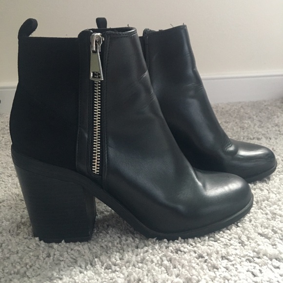 Bershka Black Boots - Picture 2 of 7